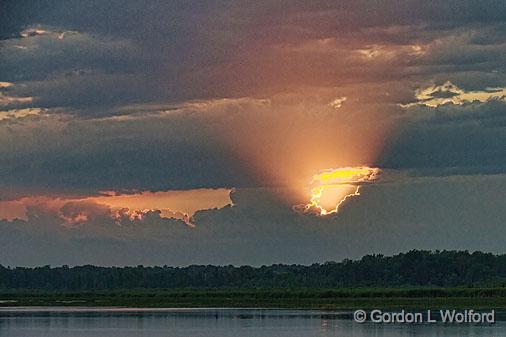 Sunset Sunray_13309.jpg - Photographed along the Rideau Canal Waterway at Kilmarnock, Ontario, Canada.